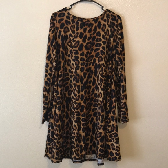 Dress - Picture 1 of 2